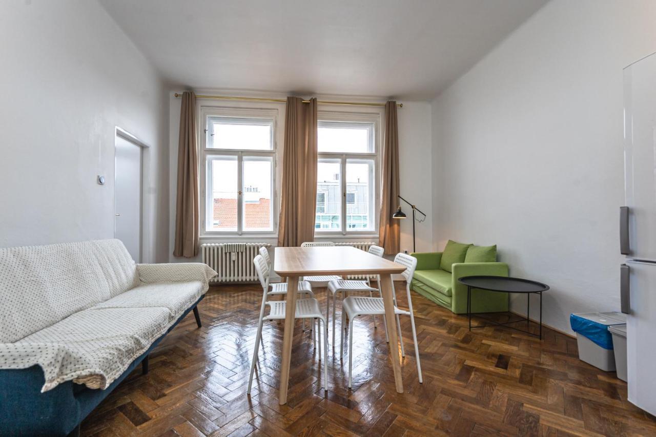 פראג Apartments Safarikova 18 מראה חיצוני תמונה