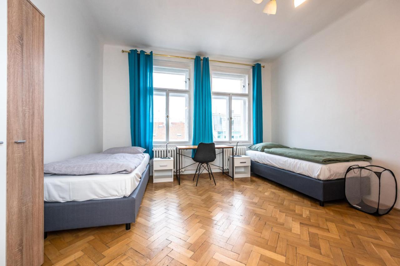 פראג Apartments Safarikova 18 מראה חיצוני תמונה