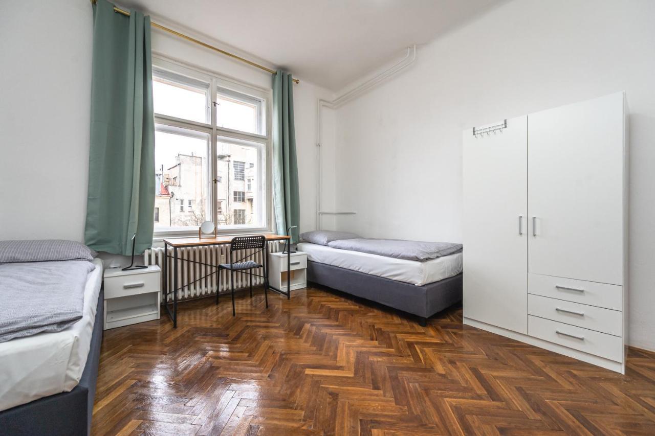 פראג Apartments Safarikova 18 מראה חיצוני תמונה