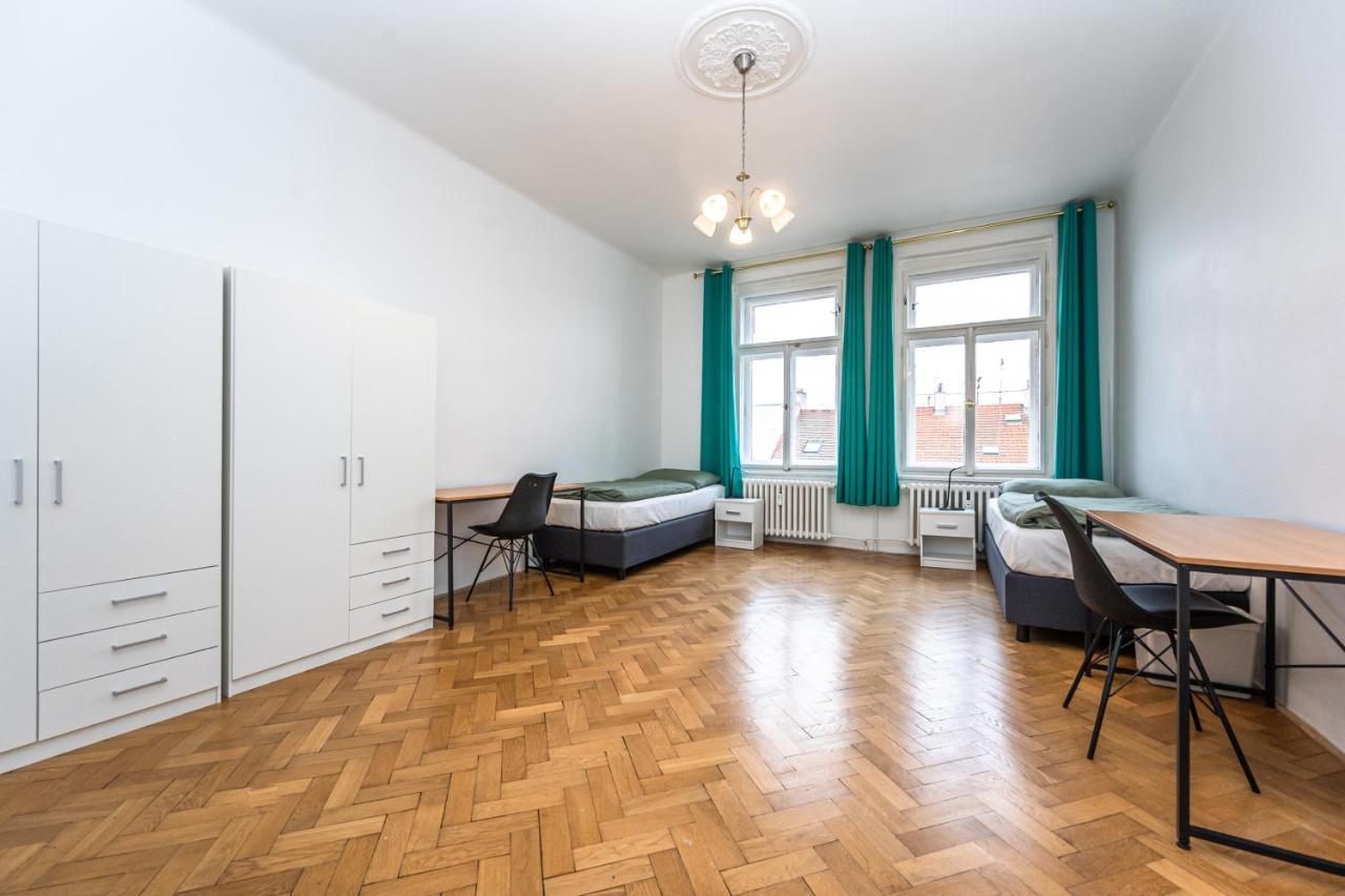 פראג Apartments Safarikova 18 מראה חיצוני תמונה