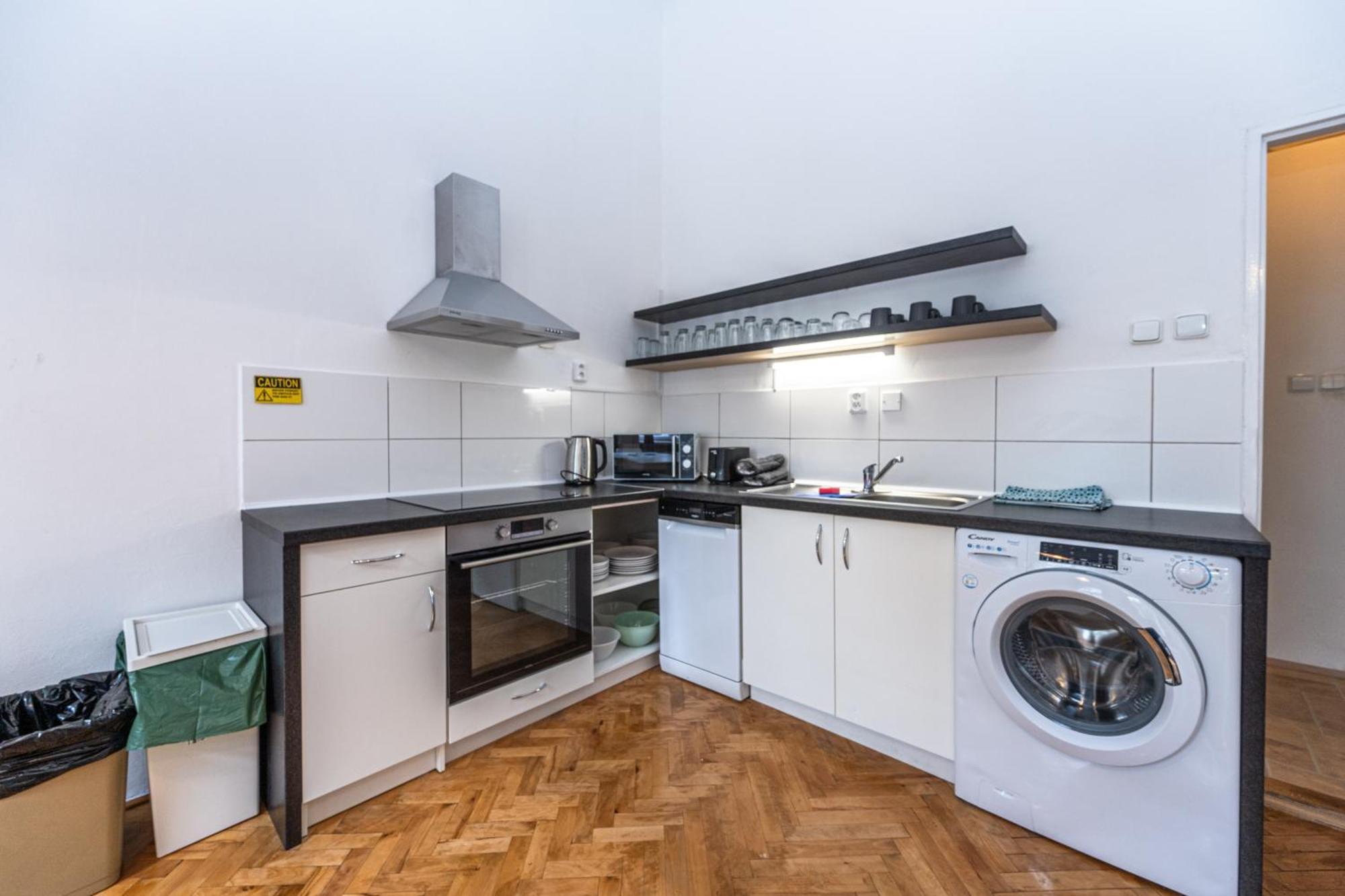 פראג Apartments Safarikova 18 מראה חיצוני תמונה