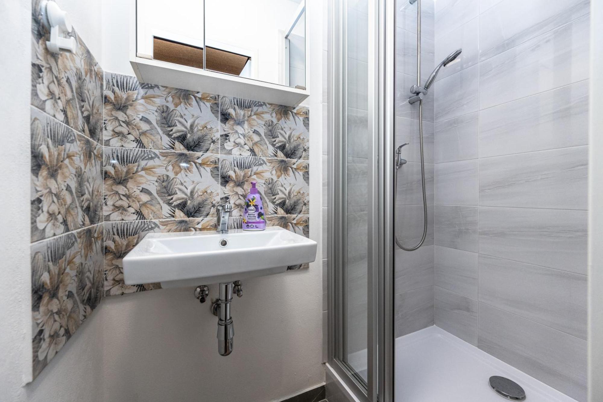 פראג Apartments Safarikova 18 מראה חיצוני תמונה